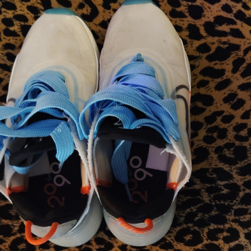 Nike White and Blue Sneakers with Chunky Sole - Picture 3 of 12